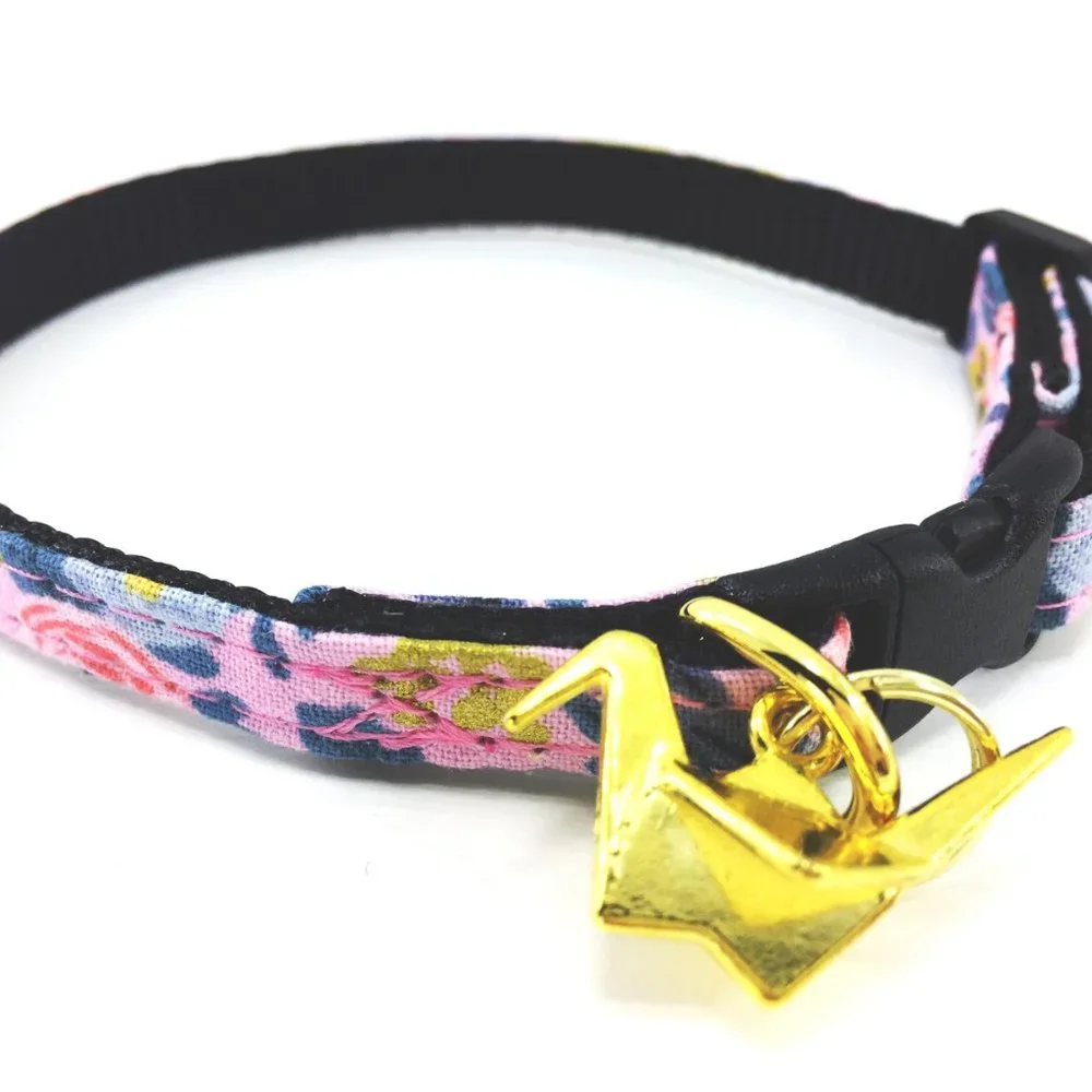 The Floral Flyer Cat and Small Dog Pet Collar